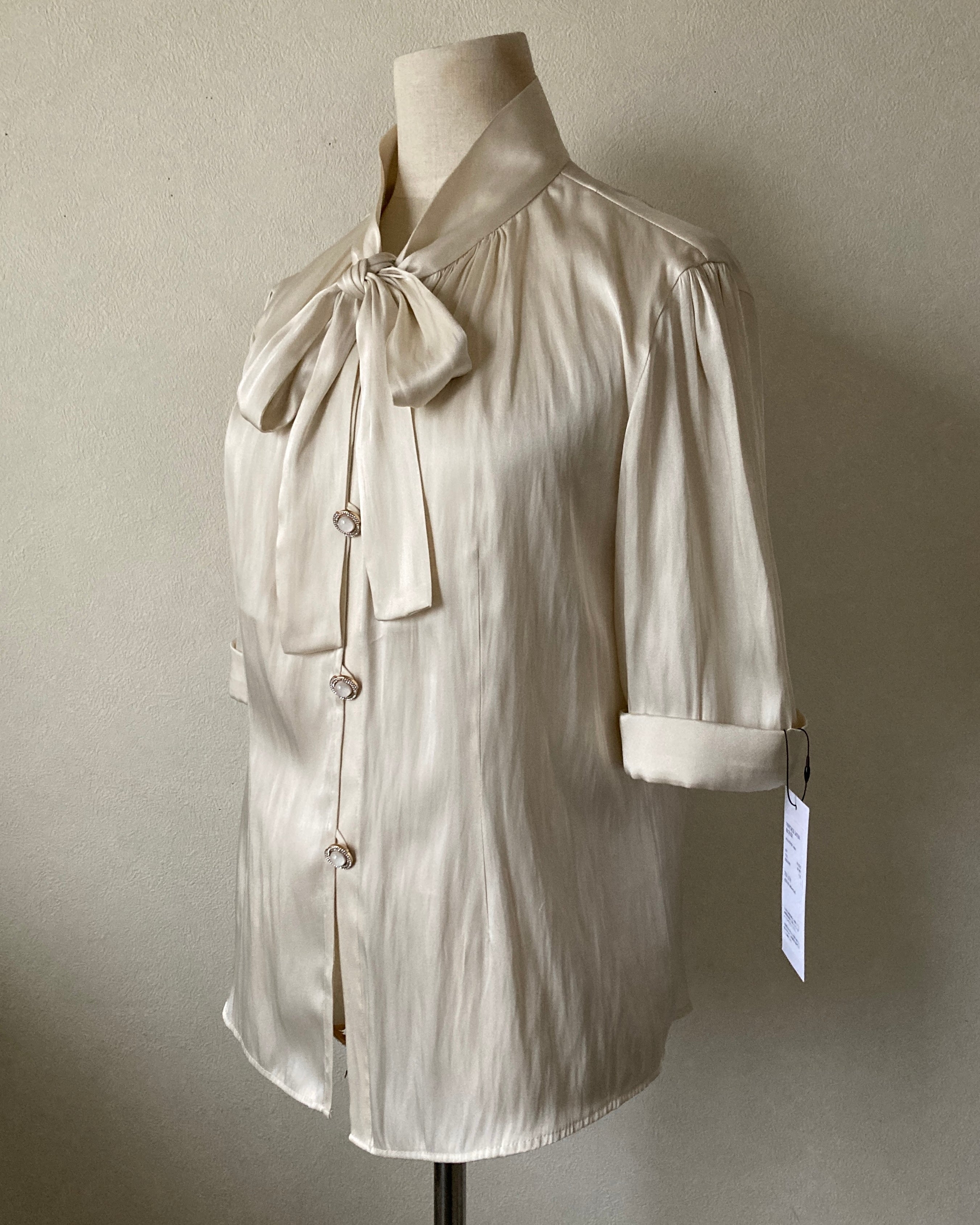 VINTAGE SATIN BLOUSE
