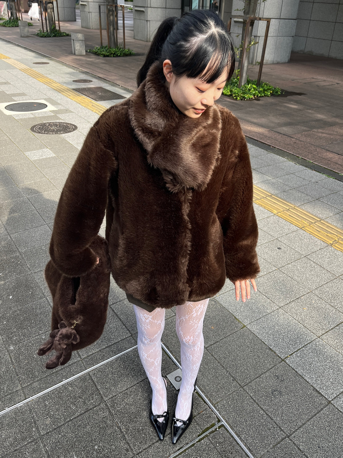 BROWN FURCOAT&TIPPET