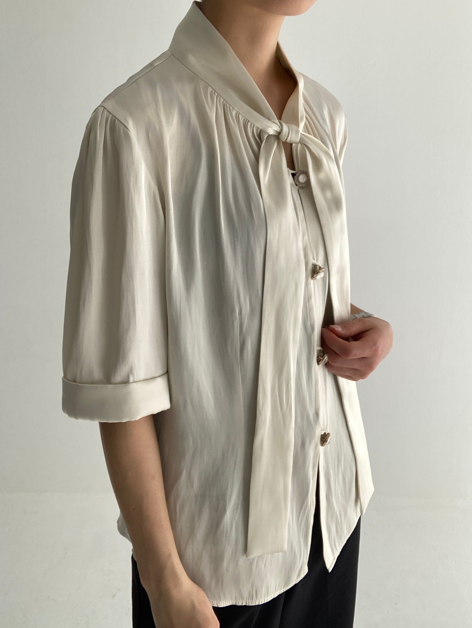 VINTAGE SATIN BLOUSE