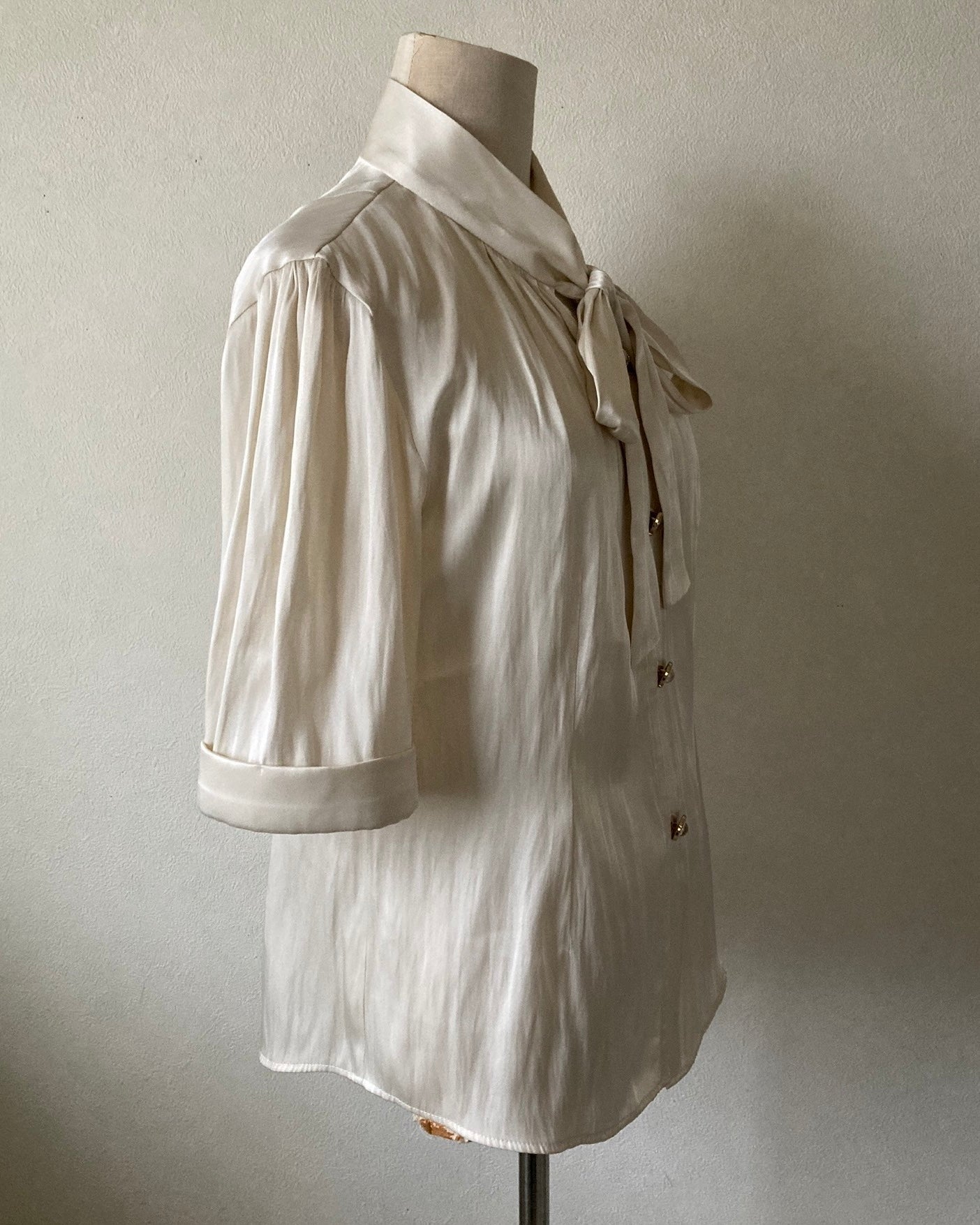 VINTAGE SATIN BLOUSE