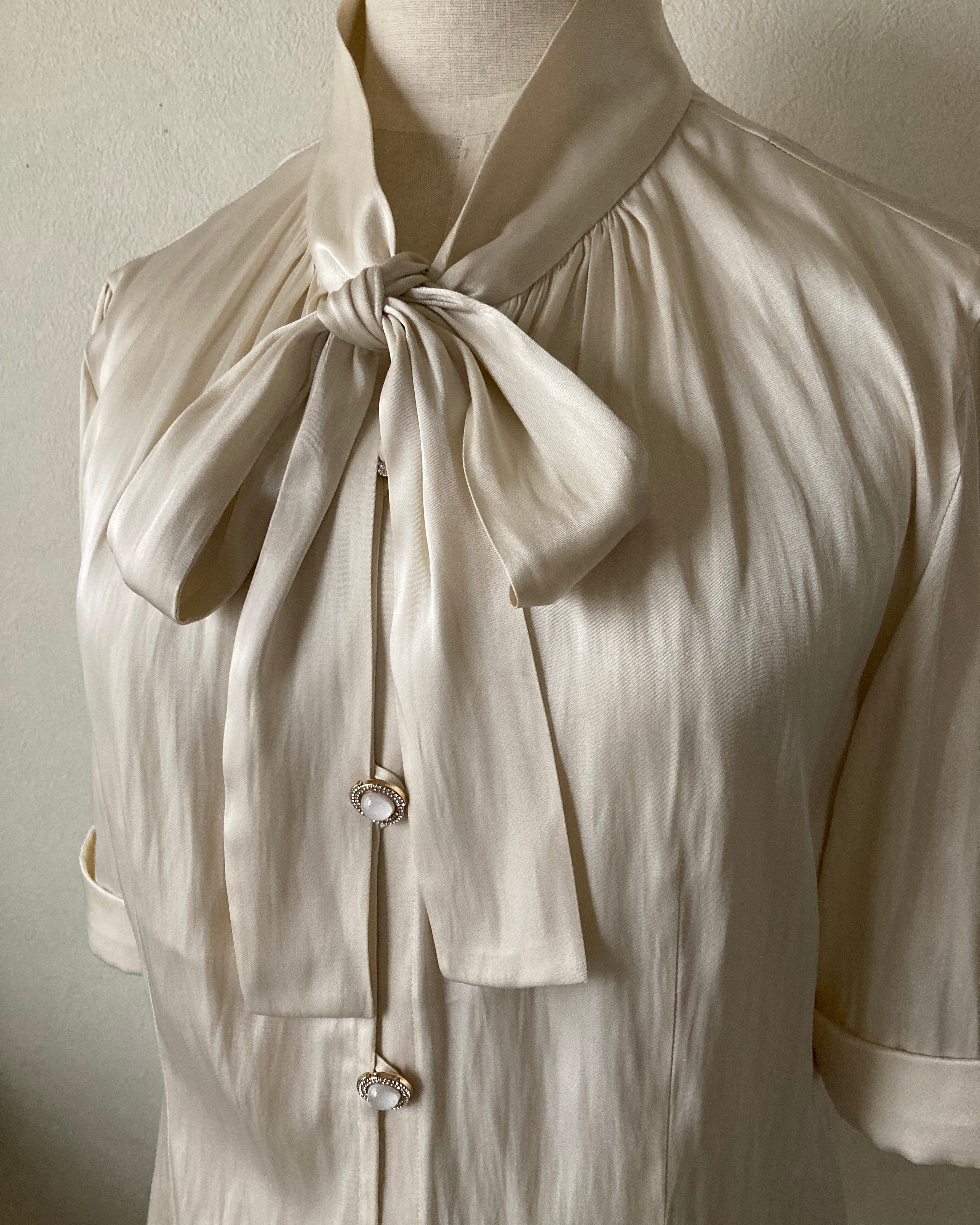VINTAGE SATIN BLOUSE