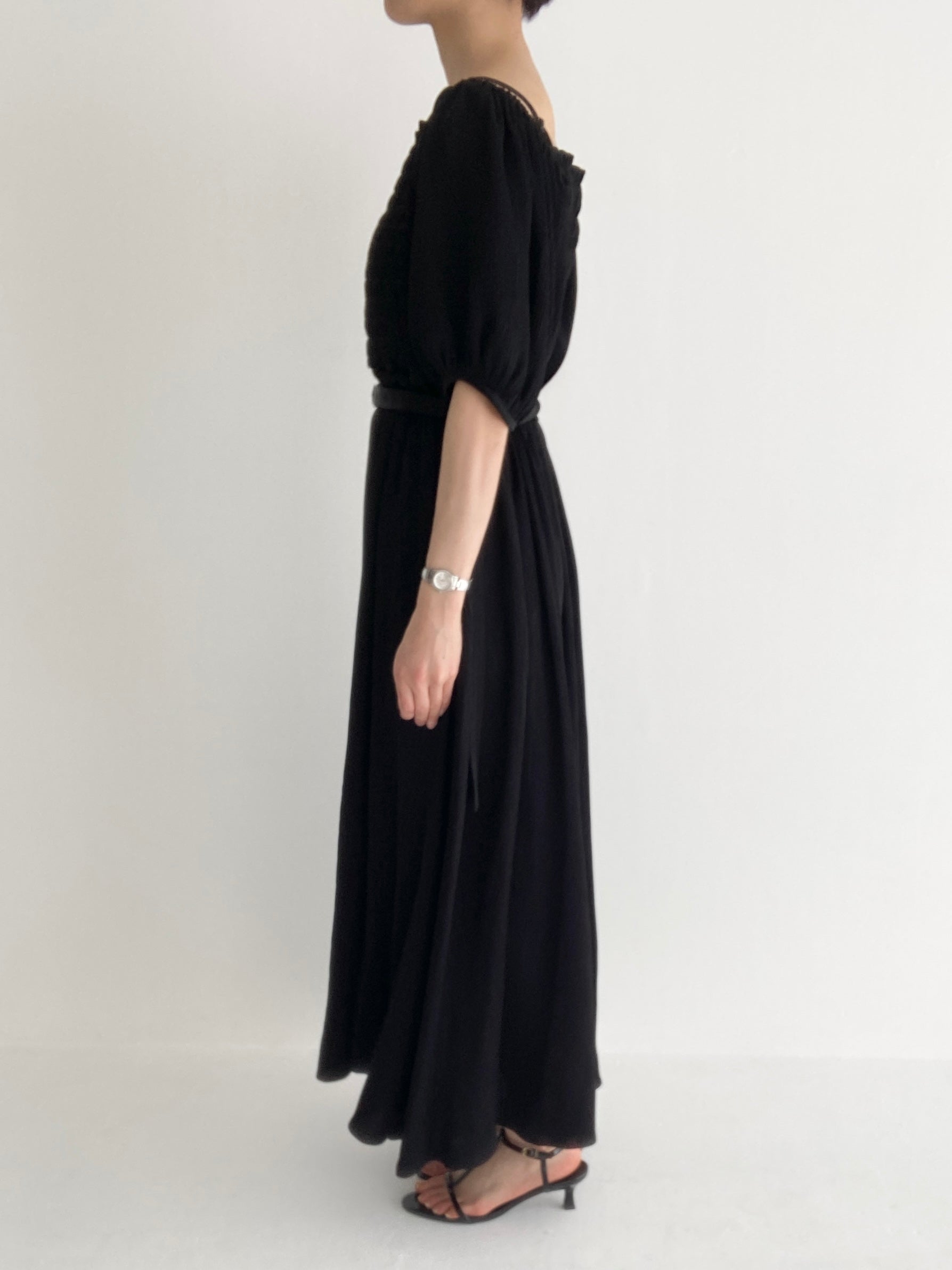 YORYU SATIN SHIRRING DRESS