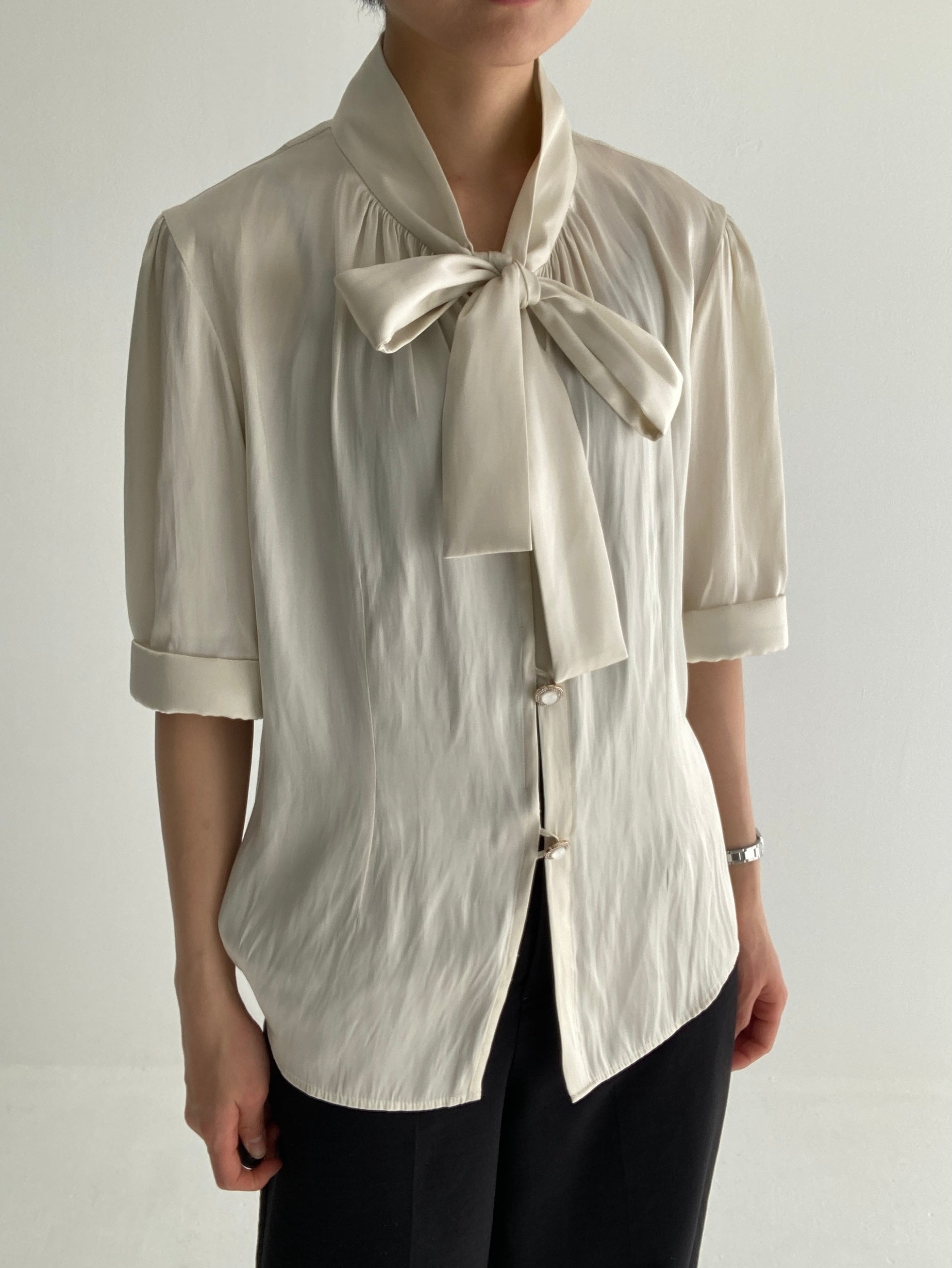 VINTAGE SATIN BLOUSE