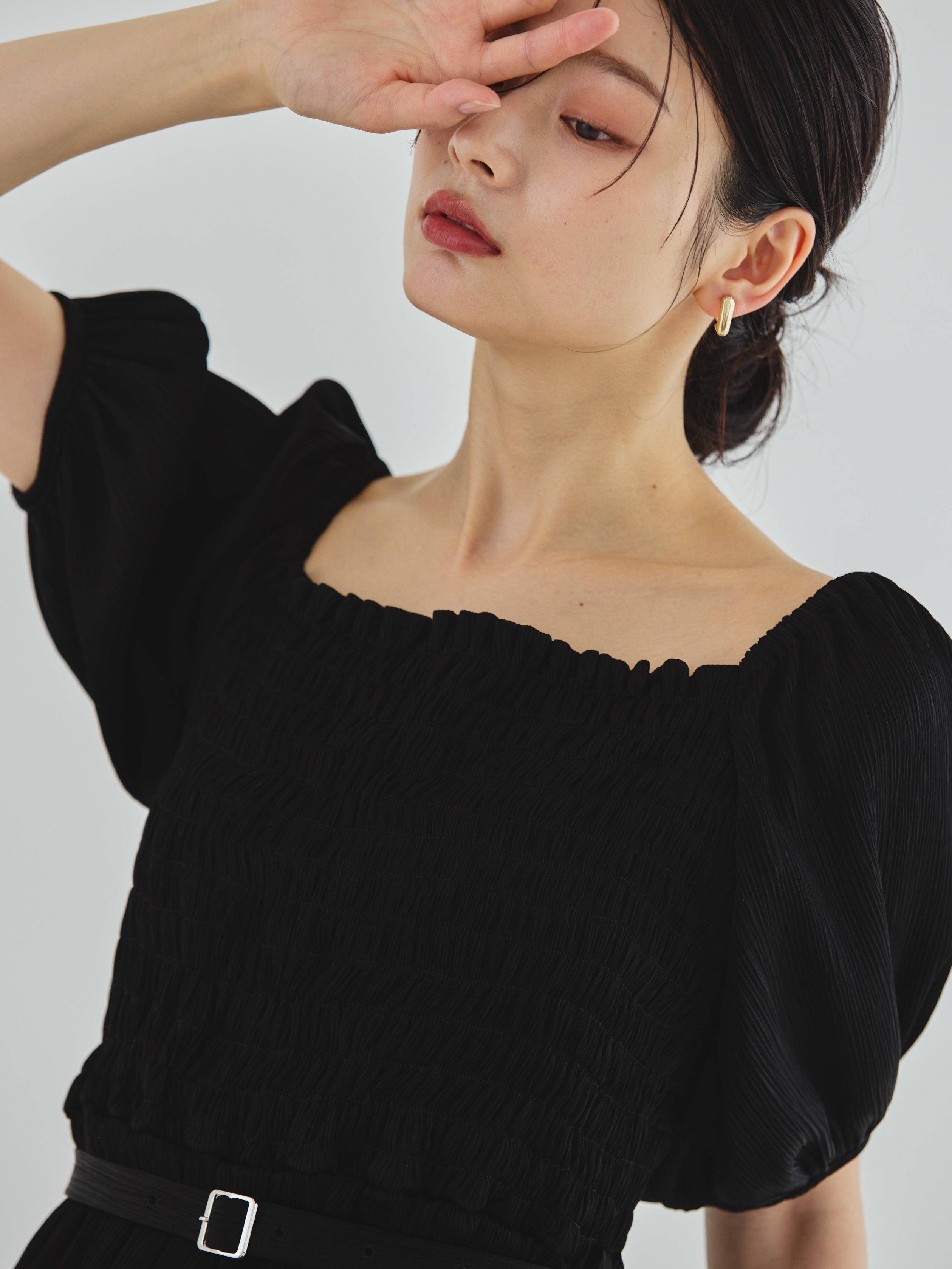 YORYU SATIN SHIRRING DRESS